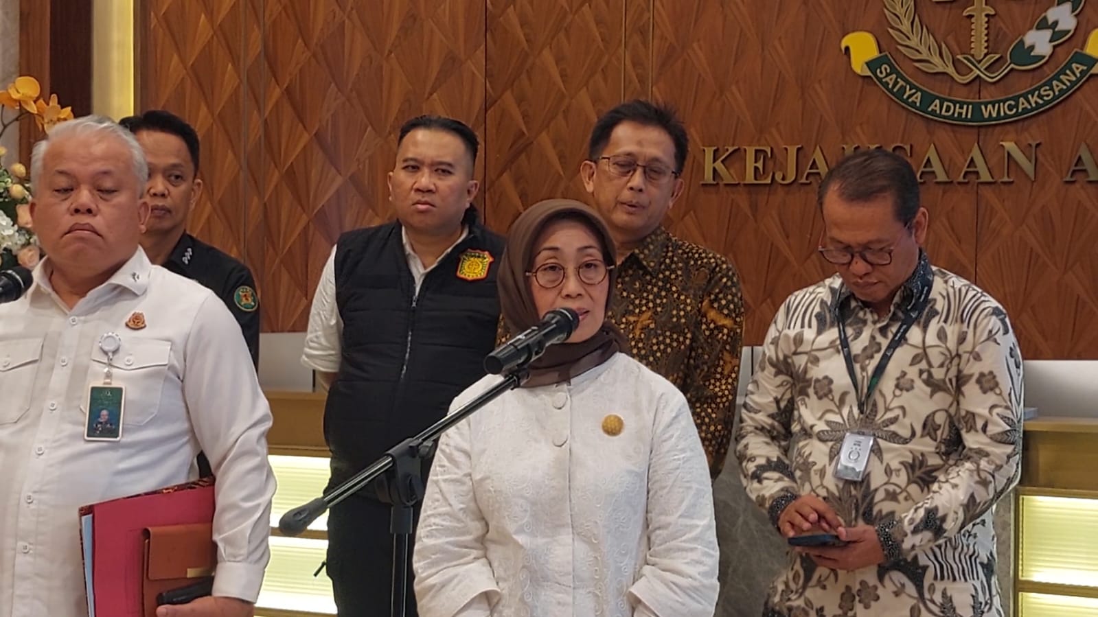 Kejagung Hormati Praduga Tak Bersalah